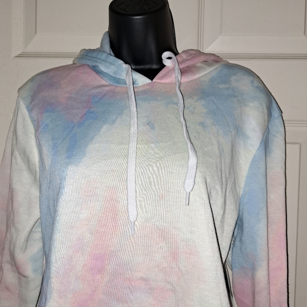 Bobbie brooks Tie-dye hoodie size Medium